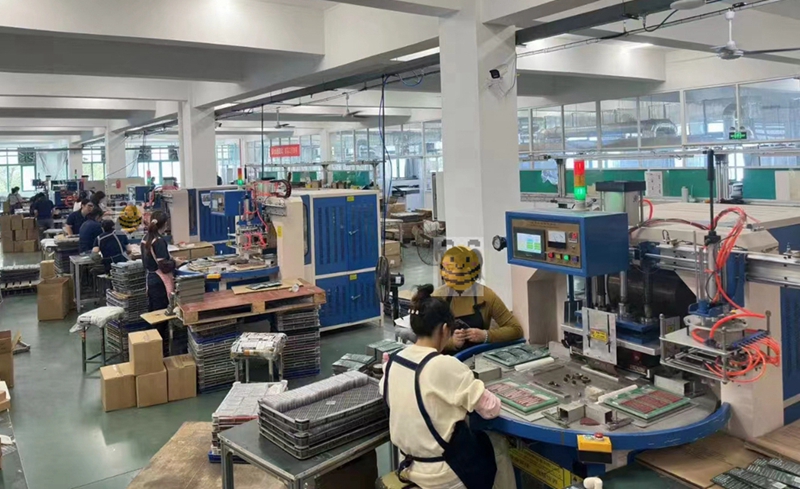 1705568737186173.jpg 五金工具吸塑包裝高頻機.jpg